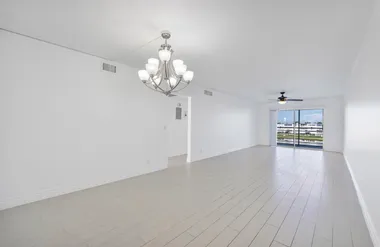 4072 GUILDFORD D D, BOCA RATON, FL, 3343..., Boca Raton, FL 33434