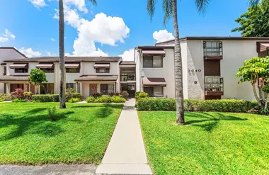 5040 ROSE HILL DR 206, BOYNTON BEACH, FL..., Boynton Beach, FL 33437