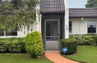 143 S LAKE SUSAN DR 143, WEST PALM BEACH..., West Palm Beach, FL 33411