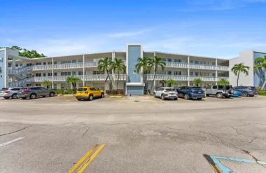 309 WELLINGTON M M, WEST PALM BEACH, FL,..., West Palm Beach, FL 33417