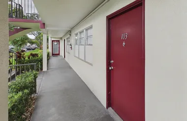 13155 SW 7TH CT 103E, PEMBROKE PINES, FL..., Pembroke Pines, FL 33027