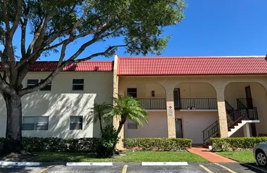 471 LAKE DORA DR, WEST PALM BEACH, FL, 3..., West Palm Beach, FL 33411