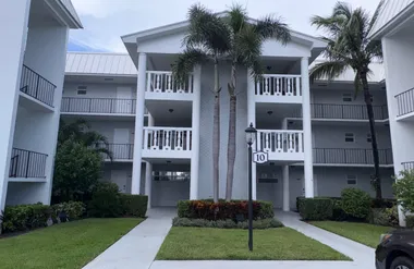 10 COLONIAL CLUB DR 305, BOYNTON BEACH, ..., Boynton Beach, FL 33435