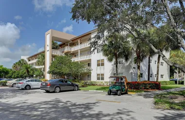 3002 PORTOFINO ISLE M3, COCONUT CREEK, F..., Coconut Creek, FL 33066