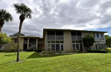 26 LAKE VISTA TRL 105, PORT ST. LUCIE, F..., Port St. Lucie, FL 34952