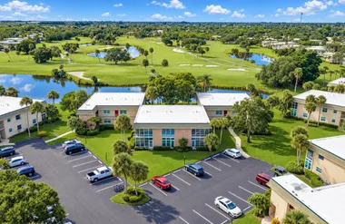 34 VISTA GARDENS TRL 105, VERO BEACH, FL..., Vero Beach, FL 32962