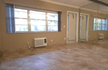 57 CAMDEN C C, WEST PALM BEACH, FL, 3341..., West Palm Beach, FL 33417