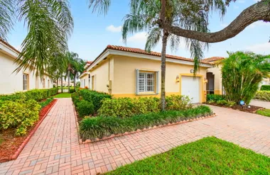 2340 WINDJAMMER WAY, WEST PALM BEACH, FL..., West Palm Beach, FL 33411