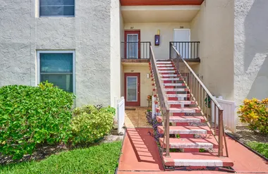 9 WILLOWBROOK LN 107, DELRAY BEACH, FL, ..., Delray Beach, FL 33446
