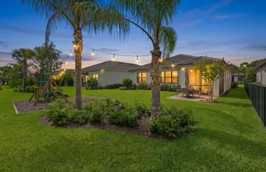 535 SE VILLANDRY WAY, PORT ST. LUCIE, FL..., Port St. Lucie, FL 34984