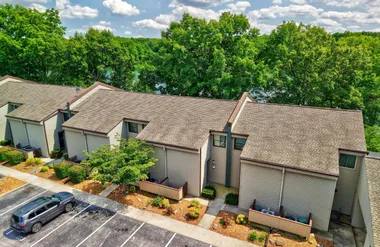 64 LAKESHORE CIR 125, CROSSVILLE, TN, 38..., Crossville, TN 38558