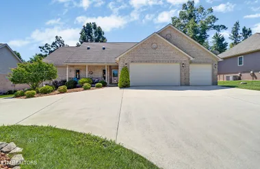 207 FOREST HILL DR, CROSSVILLE, TN, 3855..., Crossville, TN 38558