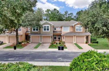 8541 LITTLE SWIFT CIR 33B, JACKSONVILLE,..., Jacksonville, FL 32256