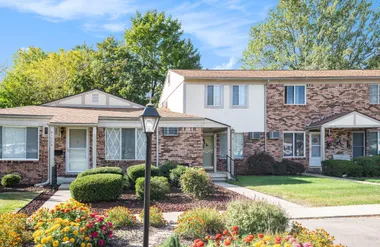 61117 HERITAGE BLVD, SOUTH LYON, MI, 481..., South Lyon, MI 48178