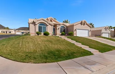 225 N VALLEY VIEW DR 100, ST GEORGE, UT,..., St George, UT 84770