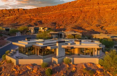 2001 W GRAYHAWK CIR, ST GEORGE, UT, 8477..., St George, UT 84770