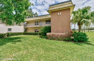 40 VISTA GARDENS TRL 202, VERO BEACH, FL..., Vero Beach, FL 32962