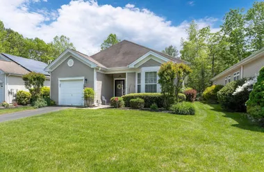 520 Emerson Ct, Galloway, NJ 08205