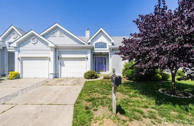 17 Severn Way, Monroe, NJ 08831
