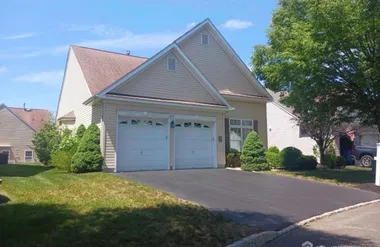 6 HOLLY MANOR CT, HELMETTA, NJ, 08828, Helmetta, NJ 08828