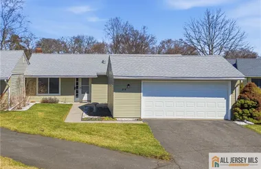 21 CELTIS PLZ 21B, MONROE, NJ, 08831, Monroe, NJ 08831