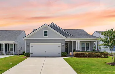 376 Tupelo Lake Dr, Summerville, SC 29486