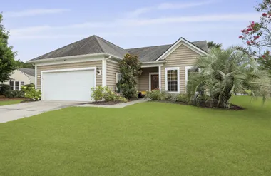 586 Eastern Isle Ave, Summerville, SC 29486