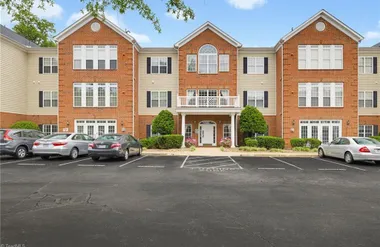 524 COLLEGE RD 204, GREENSBORO, NC, 2741..., Greensboro, NC 27410