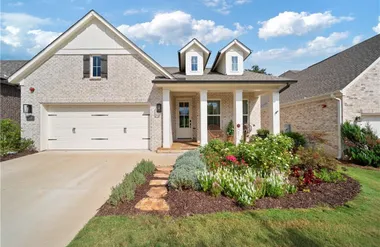 318 CARRIAGE GLEN LN, WOODSTOCK, GA, 301..., Woodstock, GA 30188