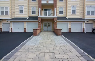 2202 AVERY CT, FRANKLIN TWP., NJ, 08873, Franklin Twp., NJ 08873
