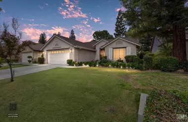 10001 TIMELESS ROSE CT, BAKERSFIELD, CA,..., Bakersfield, CA 93311