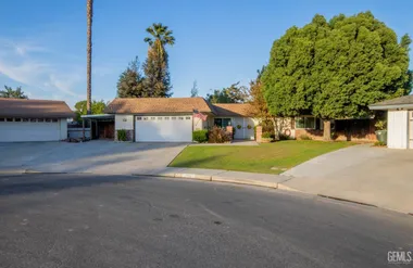104 RIVER OAKS DR, BAKERSFIELD, CA, 9330..., Bakersfield, CA 93309
