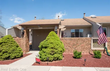 61962 YORKTOWN DR 2, SOUTHLYONCITY_OAKLA..., Southlyoncity_oakland, MI 48178