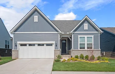 1656 MOSS DR, MILFORDCHARTERTOWNSHIP_OAK..., Milfordchartertownship_oakland, MI 48381