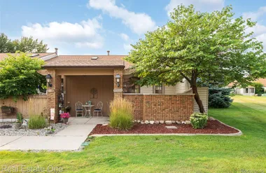 25111 HAMILTON CT 6, SOUTHLYONCITY_OAKLA..., Southlyoncity_oakland, MI 48178