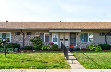 25219 POTOMAC DR, SOUTHLYONCITY_OAKLAND,..., Southlyoncity_oakland, MI 48178