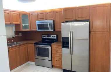 8940 S HOLLYBROOK BLVD 306, PEMBROKE PIN..., Pembroke Pines, FL 33025