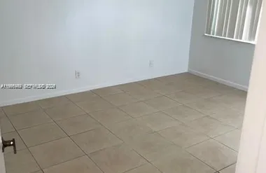 8940 S HOLLYBROOK BLVD 306, PEMBROKE PIN..., Pembroke Pines, FL 33025