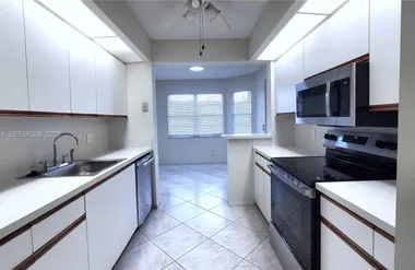 901 SW 128TH AVE 311E, PEMBROKE PINES, F..., Pembroke Pines, FL 33027