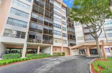 1400 SAINT CHARLES PL L4, PEMBROKE PINES..., Pembroke Pines, FL 33026