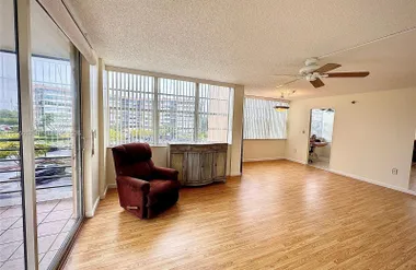 1100 SAINT CHARLES PL 411, PEMBROKE PINE..., Pembroke Pines, FL 33026