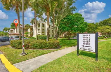 10143 MANGROVE DR 303, BOYNTON BEACH, FL..., Boynton Beach, FL 33437