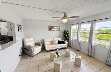 425 SOUTHAMPTON B 425, WEST PALM BEACH, ..., West Palm Beach, FL 33417