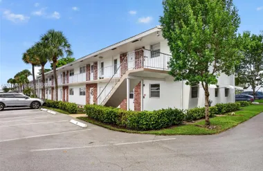 2551 W GOLF BLVD 101, POMPANO BEACH, FL,..., Pompano Beach, FL 33064