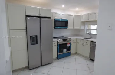 361 S HOLLYBROOK DR 302, PEMBROKE PINES,..., Pembroke Pines, FL 33025