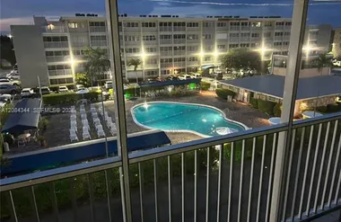 329 SE 3RD ST 405T, HALLANDALE BEACH, FL..., Hallandale Beach, FL 33009