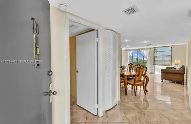 20400 W COUNTRY CLUB DR 711, AVENTURA, F..., Aventura, FL 33180