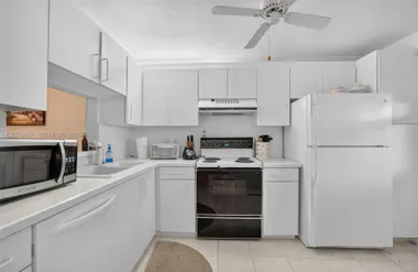 3774 INVERRARY BLVD 309P, LAUDERHILL, FL..., Lauderhill, FL 33319