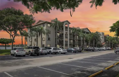 13800 SW 5TH CT 301M, PEMBROKE PINES, FL..., Pembroke Pines, FL 33027