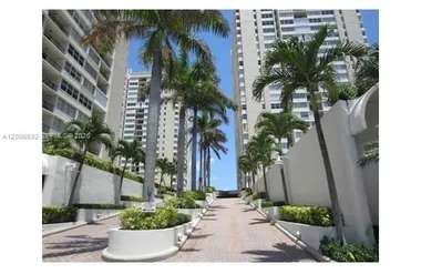 1880 S OCEAN DR 304, HALLANDALE BEACH, F..., Hallandale Beach, FL 33009